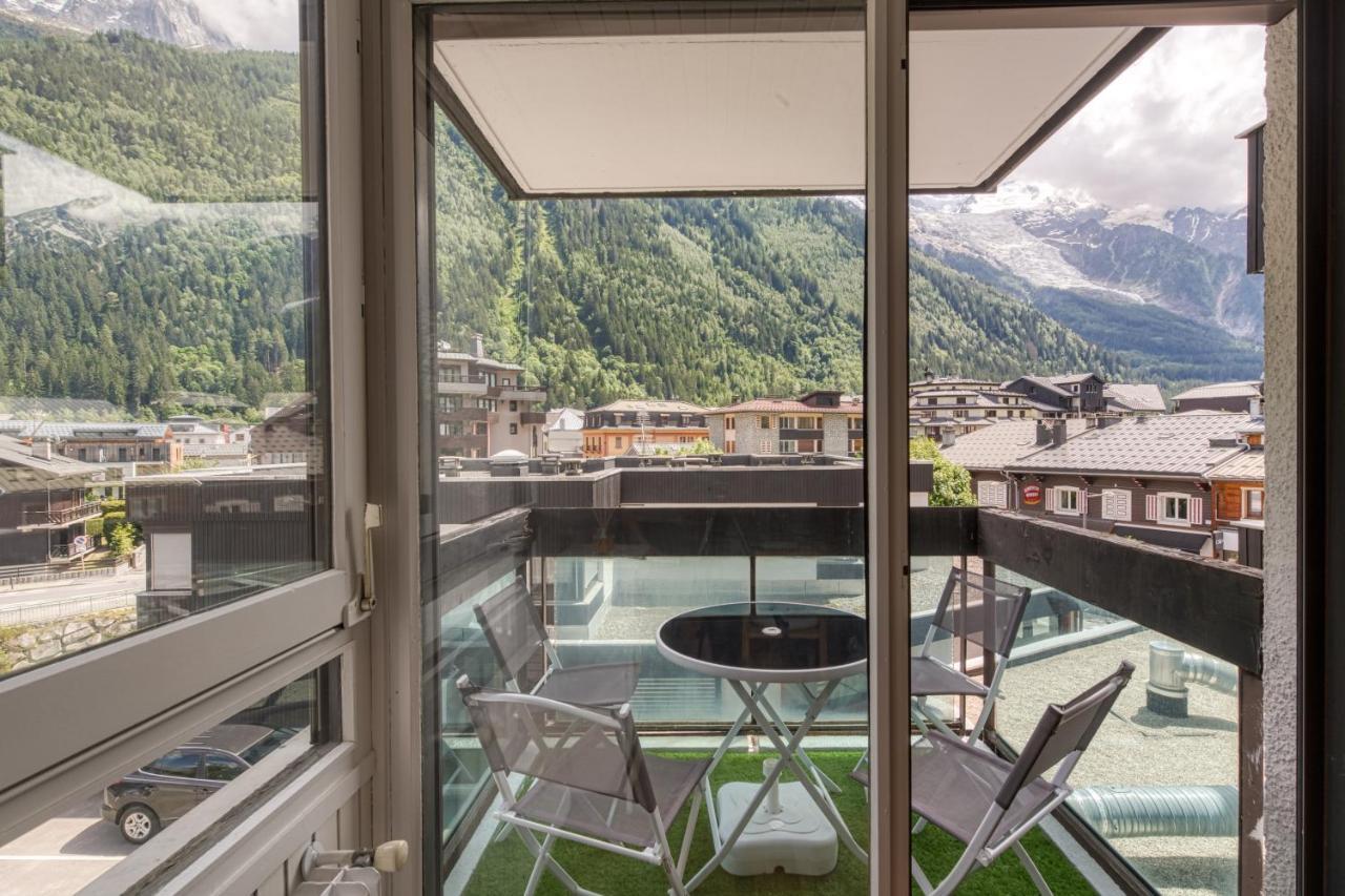 Le Petit Balcon Avec Vue Sur Le Mont-Blanc 2 Etoiles Lägenhet Chamonix Exteriör bild